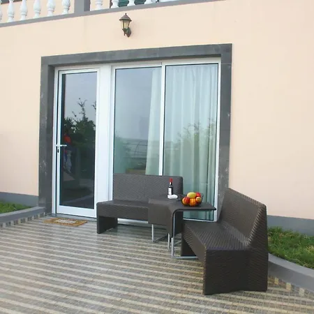 Lugar Dos Louros 2 Apartment Estreito Da Calheta Exterior photo